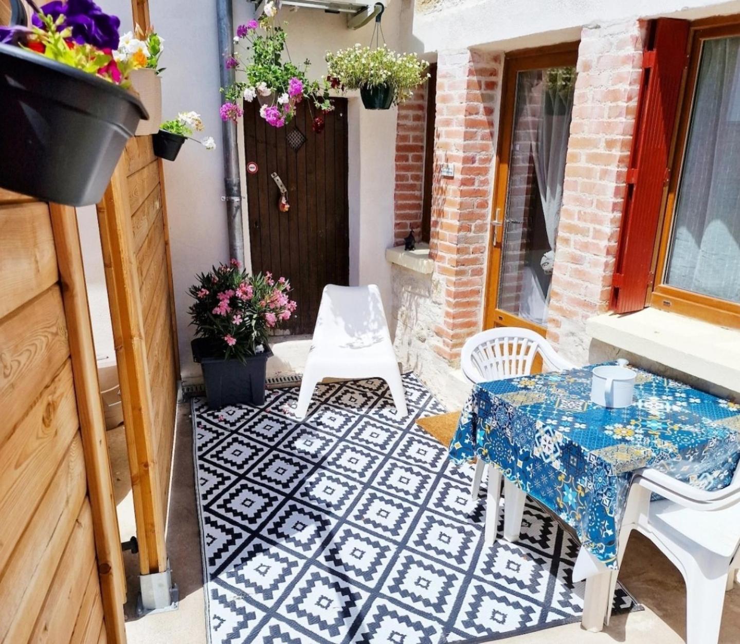 Gite Chez Bisset_2Chambres 4Personnes Lezoux Εξωτερικό φωτογραφία